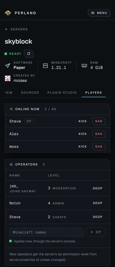 The Players tab: three players online with Kick and Ban, three operators with their permission level, and a whitelist of fourteen names, each with Remove.